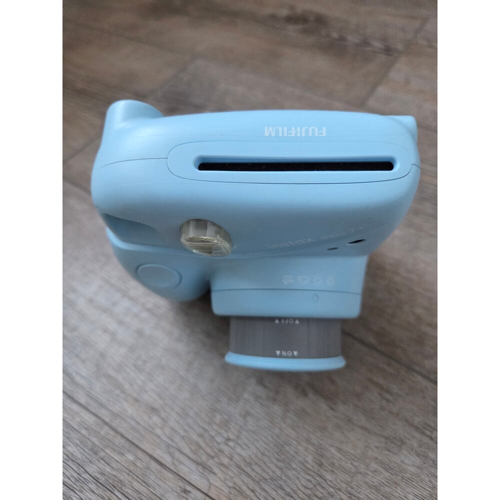 Fujifilm Instax Mini 7+ Instant Film Camera - Sky Blue - Picture 3 of 6